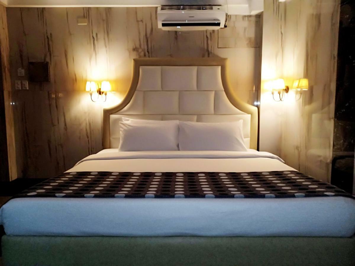 Belgian Suites Manila Zewnętrze zdjęcie